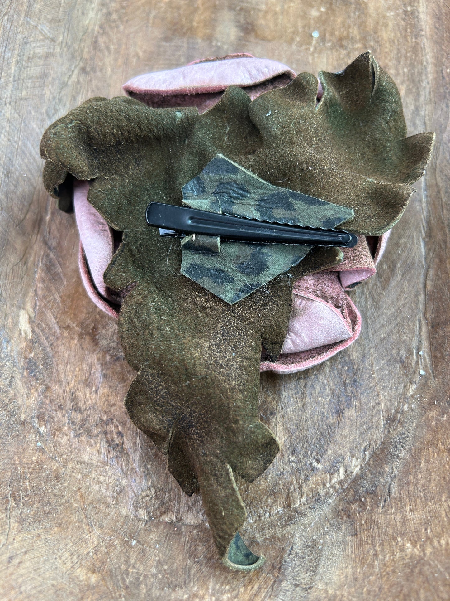 A Rare Bird- Leather Flower Clip/Pin (Pink Leopard)
