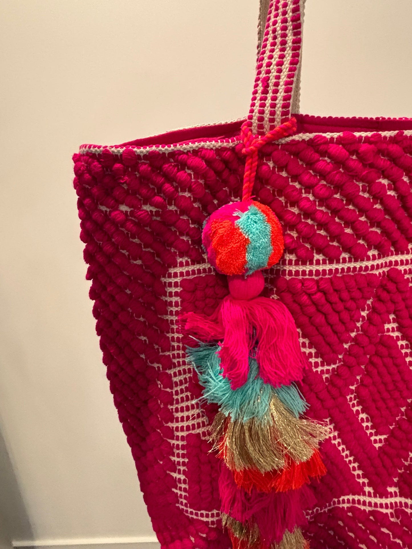 Fiesta Vibes Woven Tote – Hot Pink