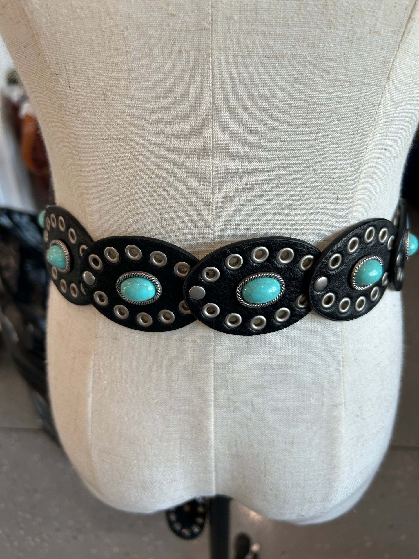 Turquoise Concho Leather Belt (Black)