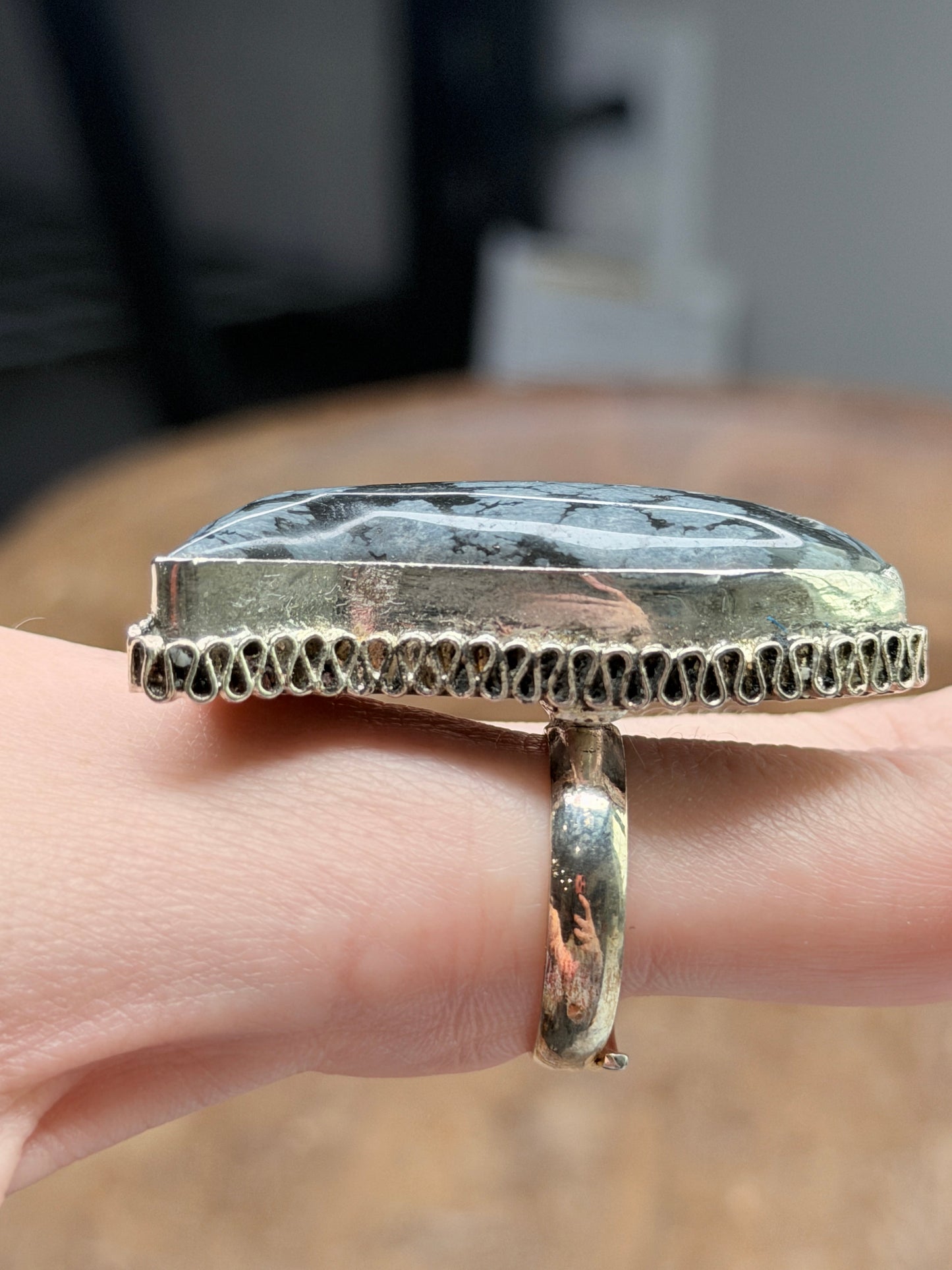 German Silver Snowflake Obsidian Fish Ring