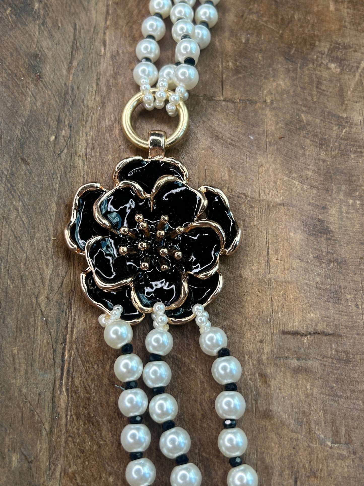 Vintage Pearl and Flower Necklace