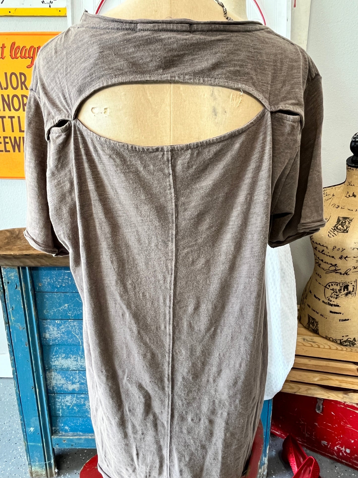 FINAL SALE Rare Bird Walking as if your Feet are Touching the Ground Tee Brown/Gray