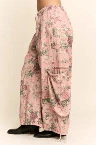 Davi & Dani- Floral Print Drop Pocket Pants (Pink)