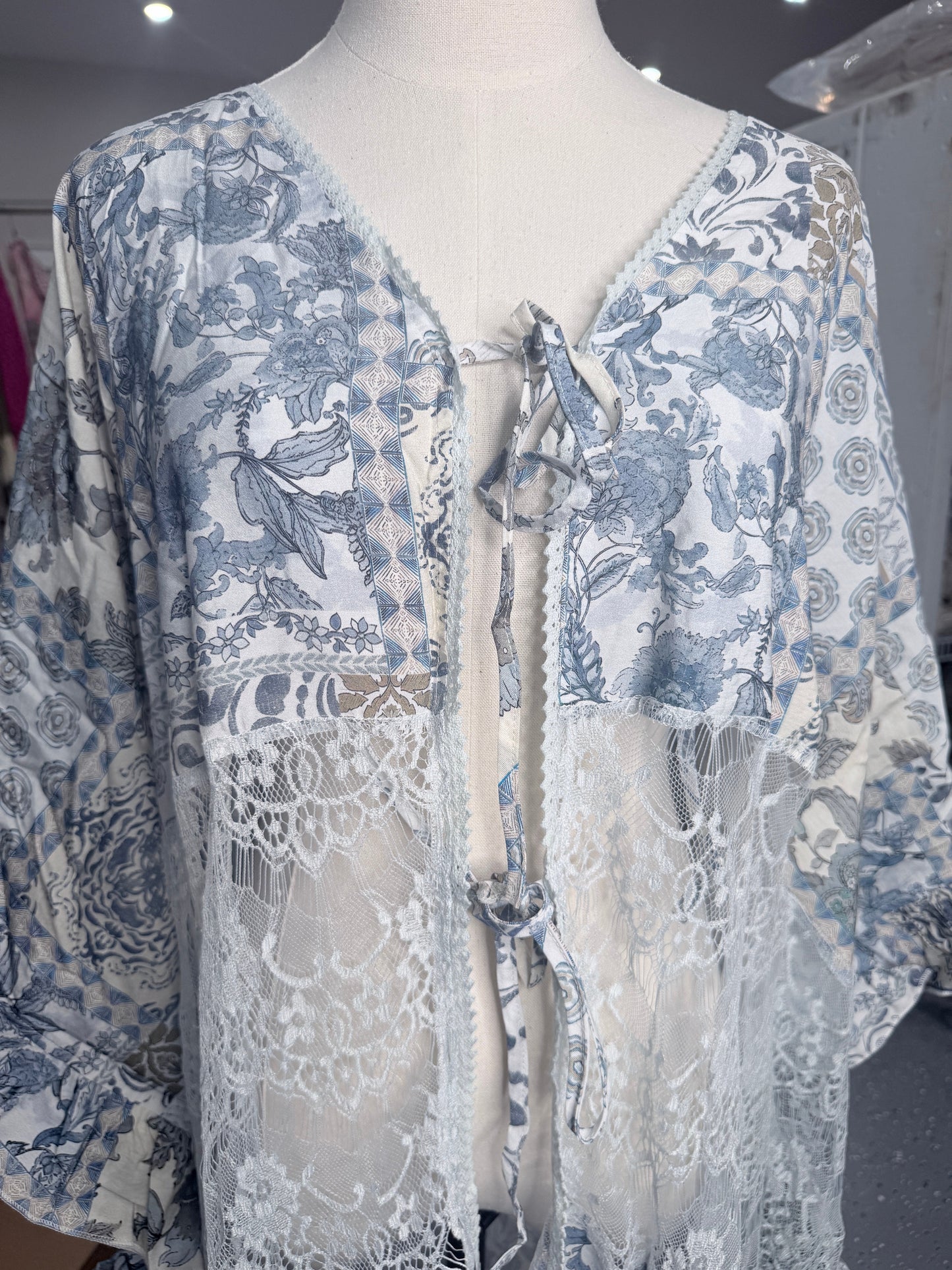 Oli & Hali- Washed Lace Mix Print Duster (Blue)