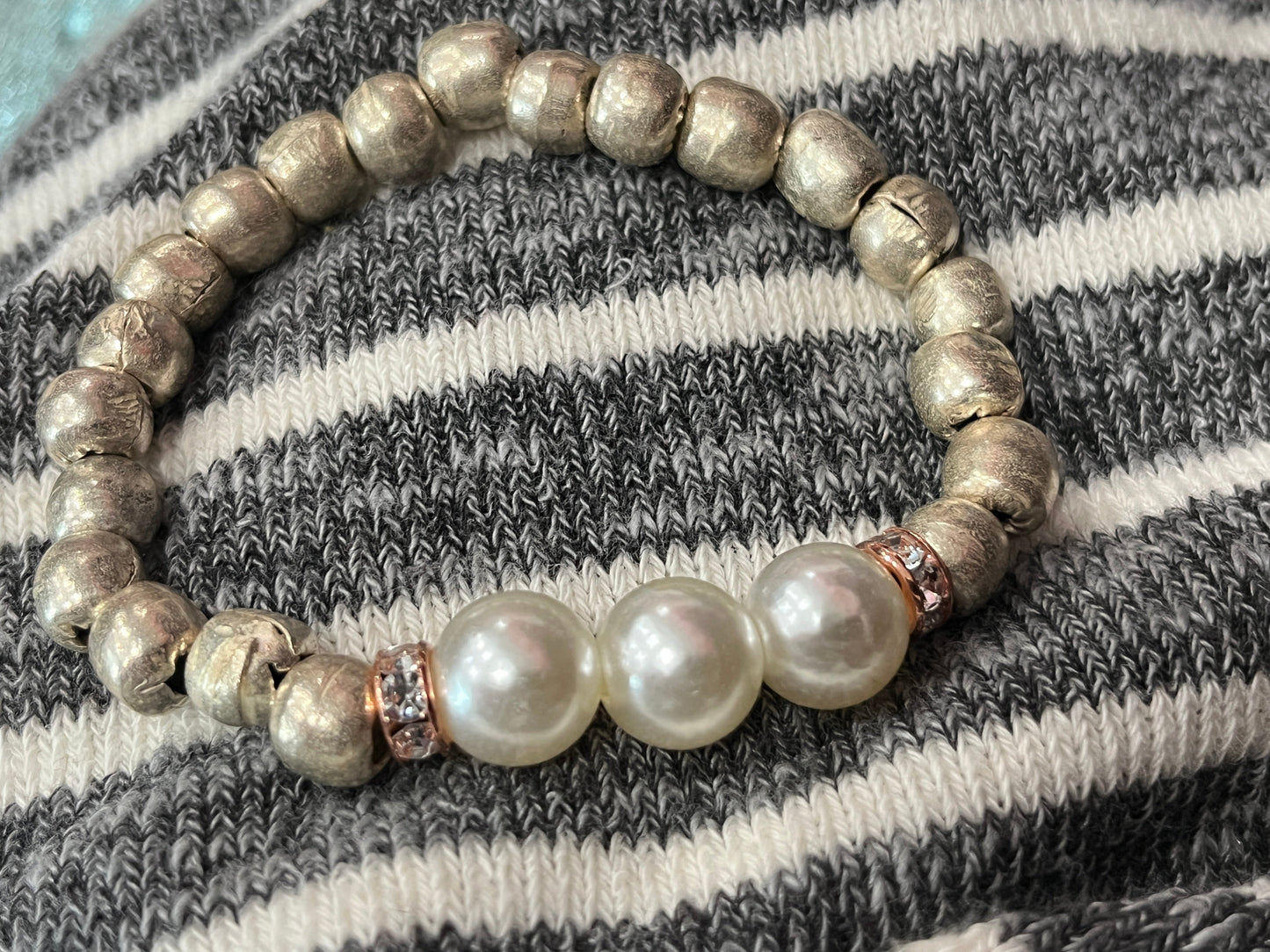 Count Your Blessings Pearl & African Bead Stretch Bracelet