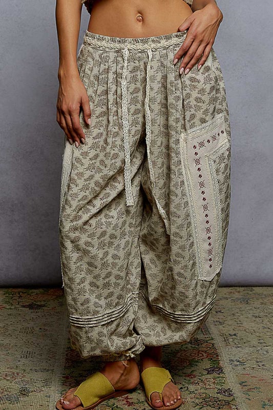 POL - Double Gauze Flower Paisley Embroidered Pants (Toasted Almond)