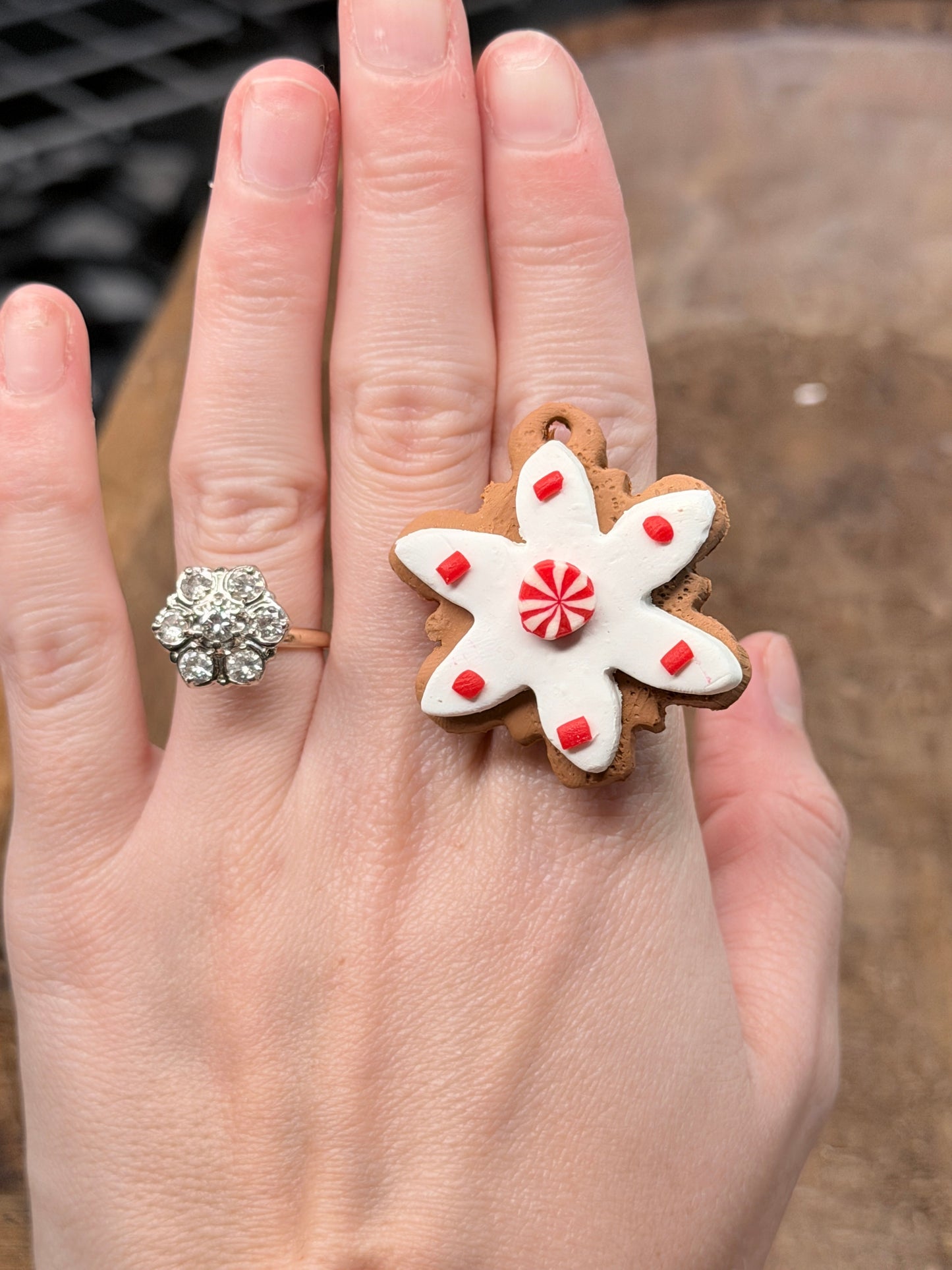 Frosted Sugar Cookie Stretch Ring (C)- ERR ORIGINAL