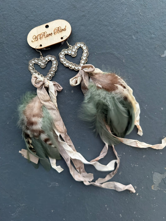 A Rare Bird- Rhinestone Heart and Feathers Fringe Earrings