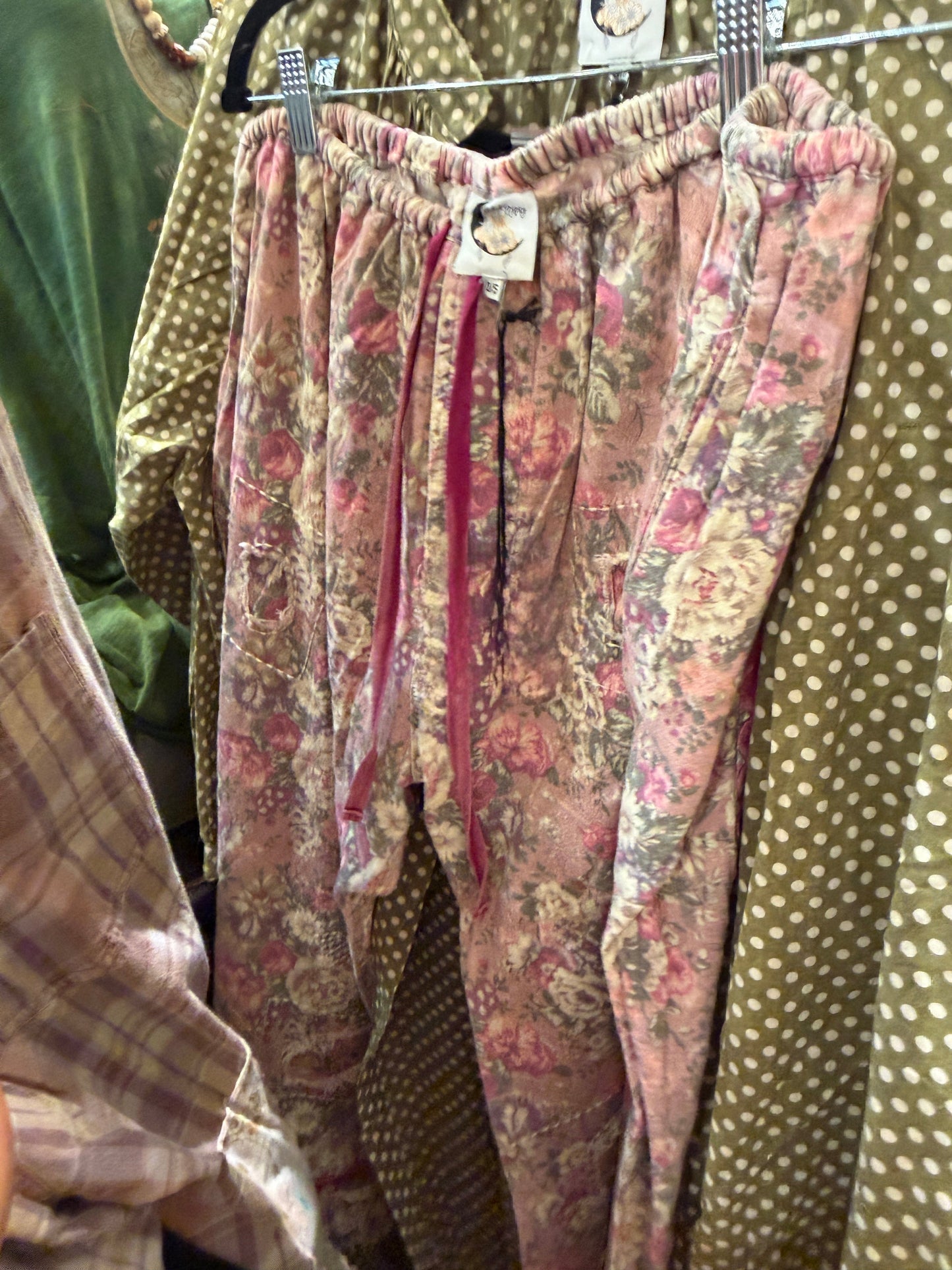 Jaded Gypsy- Garden Romance Bloomers (Rose)