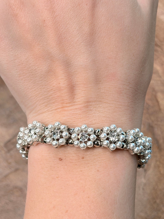 Pearl and Crystal Stretch Bracelet