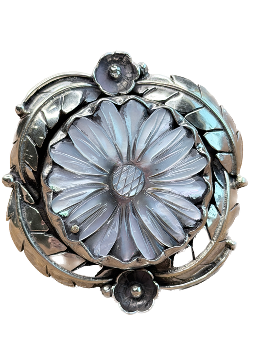 Beck Tibetan Silver Mother of Pearl Carved Flower Ring