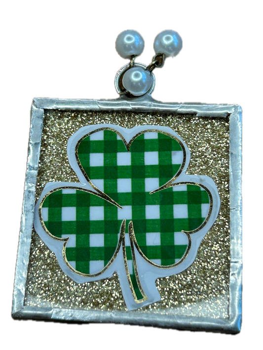 Golden Shamrock Soldered Necklace