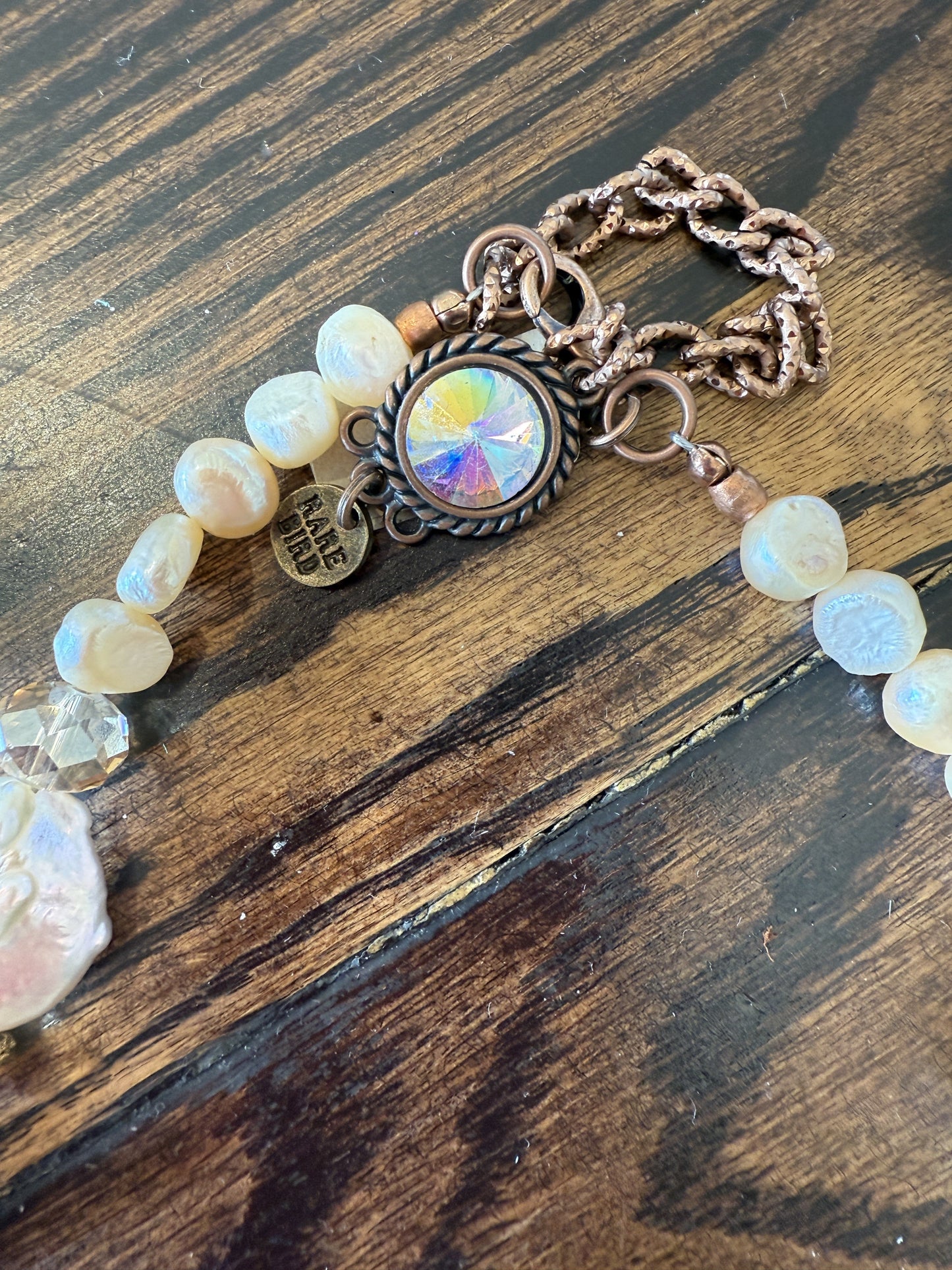 A Rare Bird- Short Pearl Necklace (Pink and Cream)
