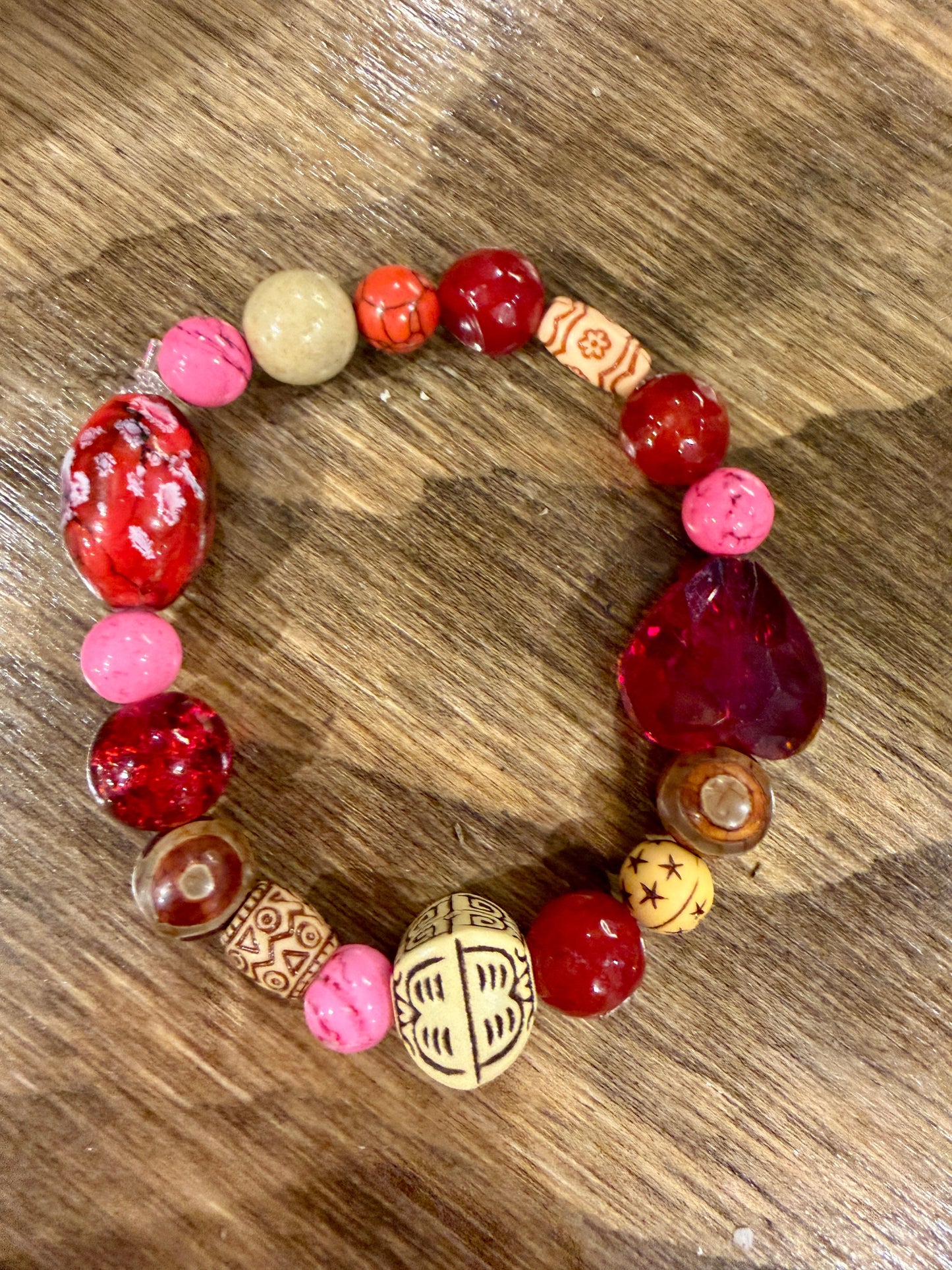 JADED GYPSY - Pink and Red Beaded Bracelet