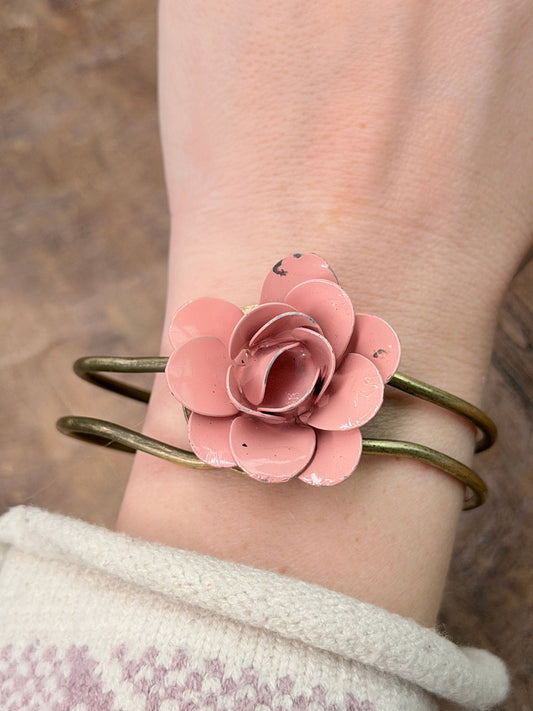 Metal Flower Cuff (Light Pink B)