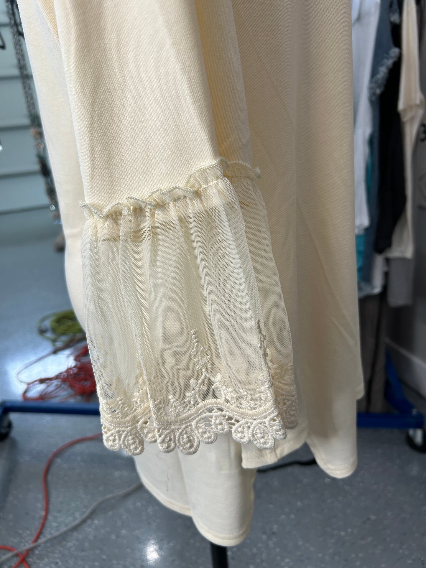Origami- Lace 3/4 Sleeve Top (BEIGE) (Final Sale) *Final Sale*