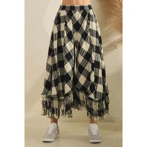 Oli & Hali- Washed Checkered Frayed Hem Pants (Black/White)