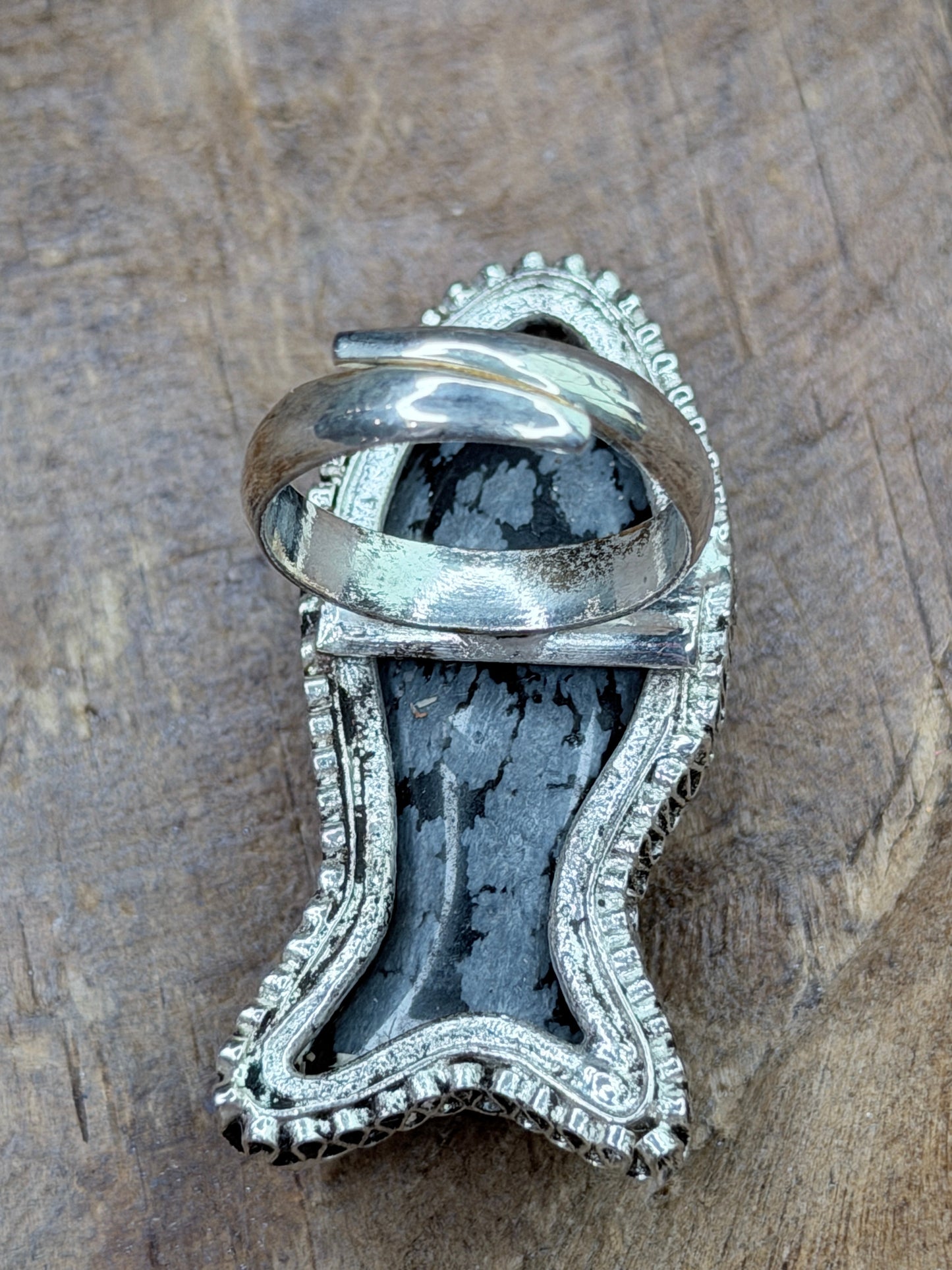 German Silver Snowflake Obsidian Fish Ring