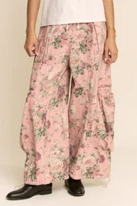 Davi & Dani- Floral Print Drop Pocket Pants (Pink)